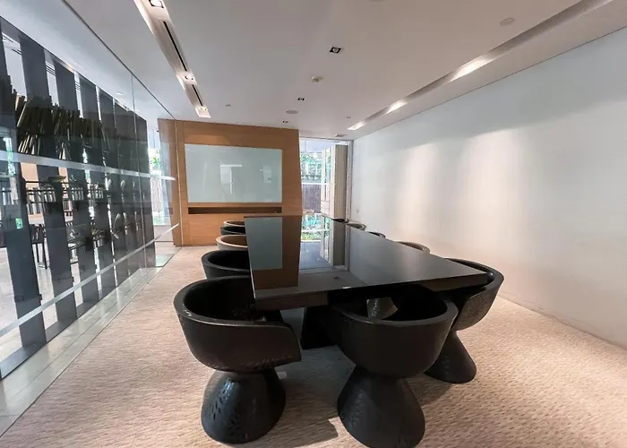 Extravagant 65 Sqm 1br - Ultra Fast Wifi - Silom